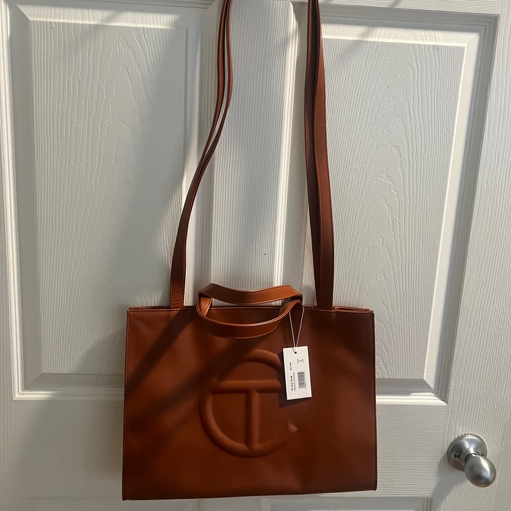 NWT tan medium telfar bag